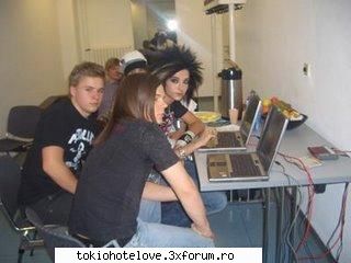 galerie tokio hotel tokio hotel scriind fanilor