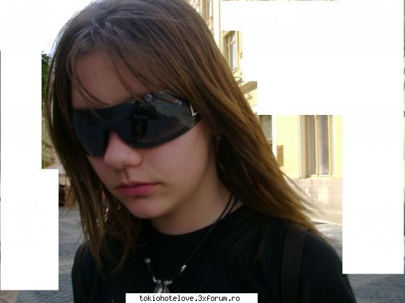 nu pot sa poon pooze mai mari de 2 
kb sau mb...in fine...mai incerc despre voi