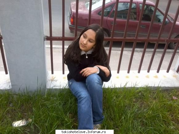 poi mi sau intamplat multe de ex casa mea e bantuita si stateam in camera mea cu jaluzele trase si