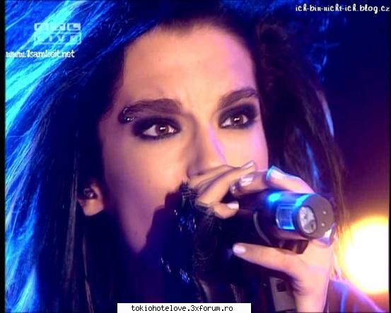 bil singing :nebun: poze cu bill