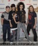 tokio hotel castigatori - poi in poza in kre bill are pantalonii aia - Cafenea Tokio Hotel.