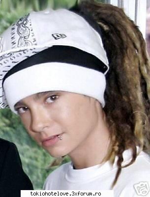 nu stiu nu mi-l pot imagina cu cineva si cred ca nici nu prea  ar  vaewa timp d eo relatia acum